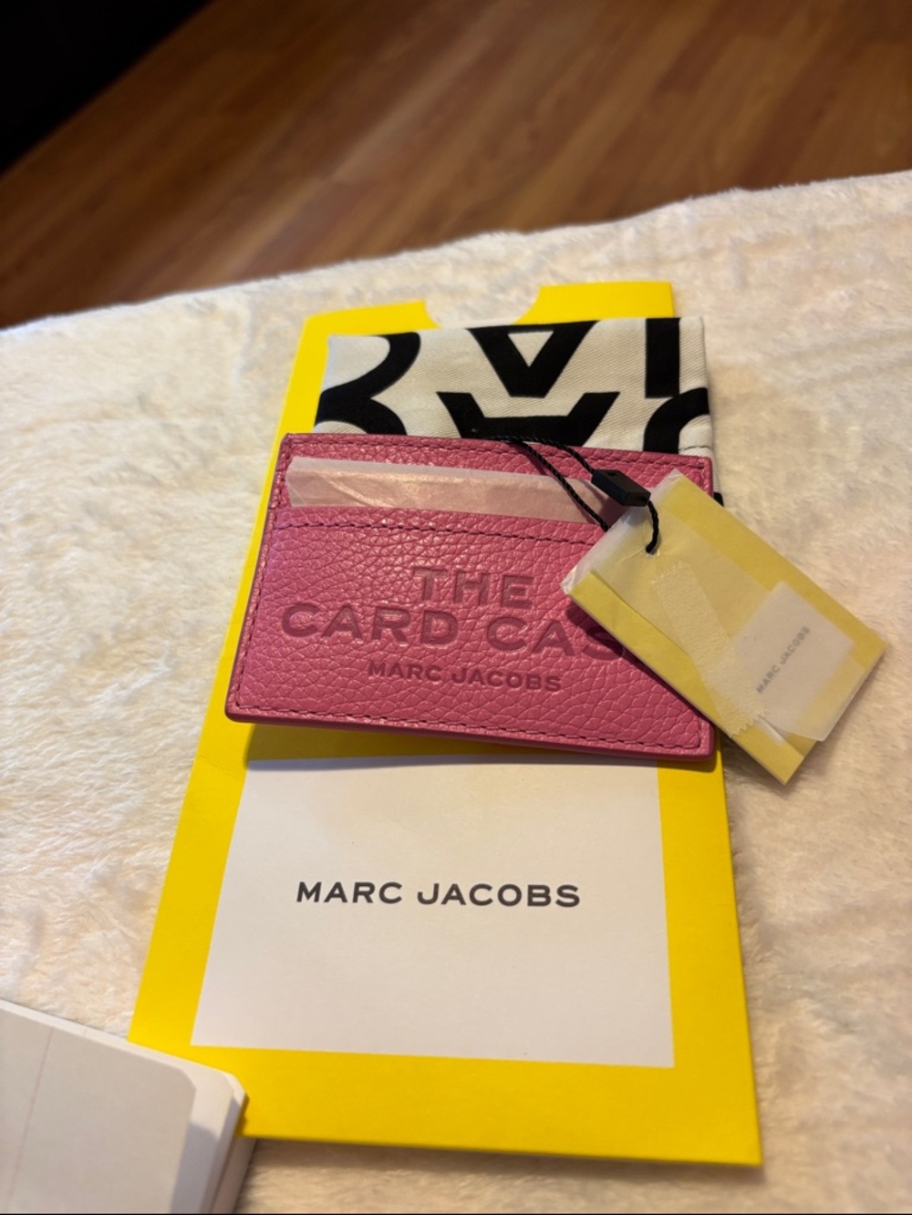 Marc Jacobs Pink The Beauty Bag Wristlet with Card Case - Picture 7 of 7